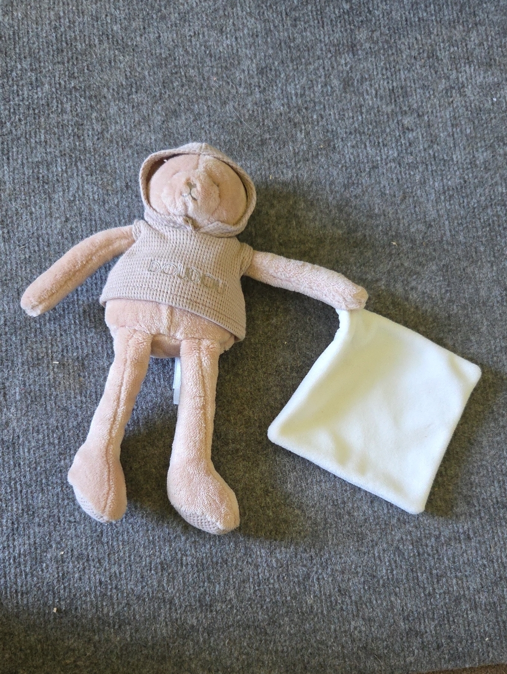 Doudou Campagnie Paris Plush Bear Lovey in Blush Pink with Soft White Blanket
